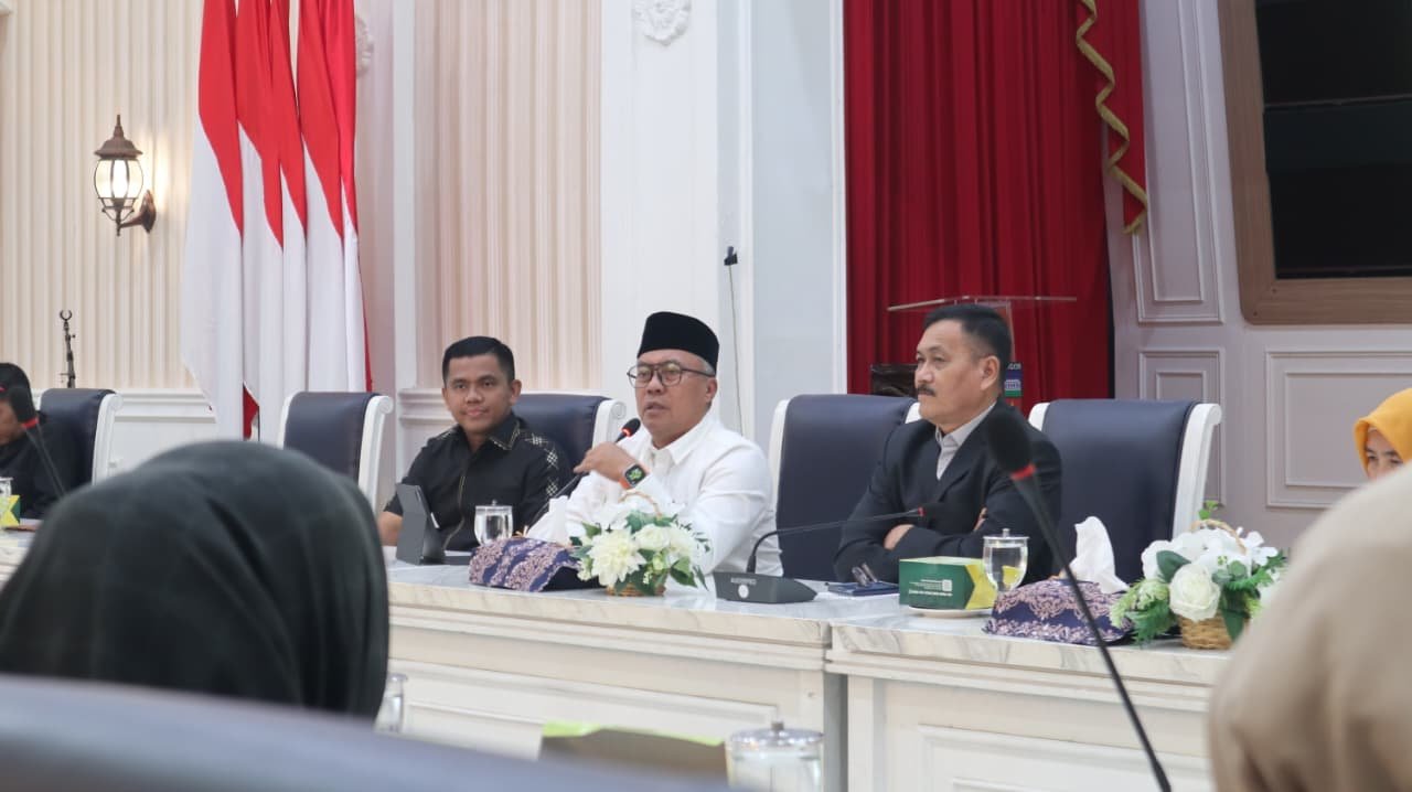 Menghadiri Pembinaan Penatausahaan Keuangan di lingkup Sekretariat Daerah