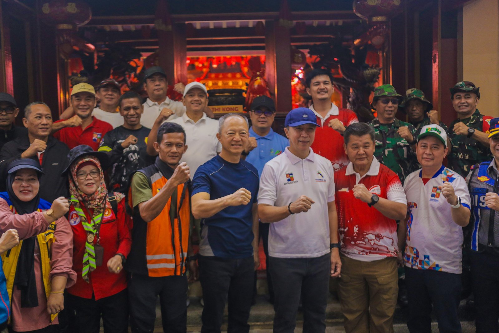 Menjadi Pembina Apel Jumat Bersih